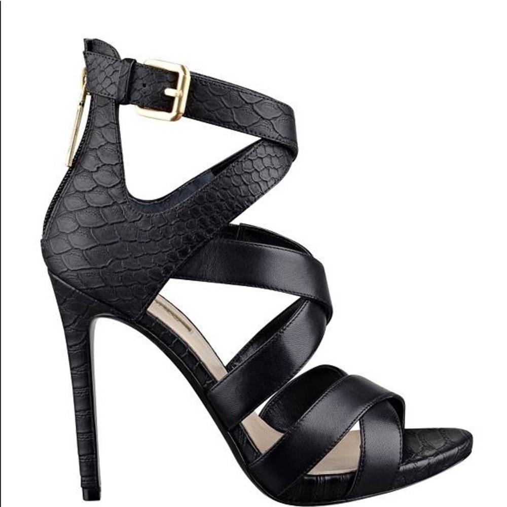 Abby scrappy heels (by guess)-NEW never used